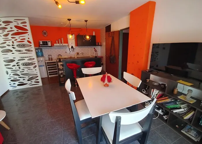 Departamento Urquiza 269